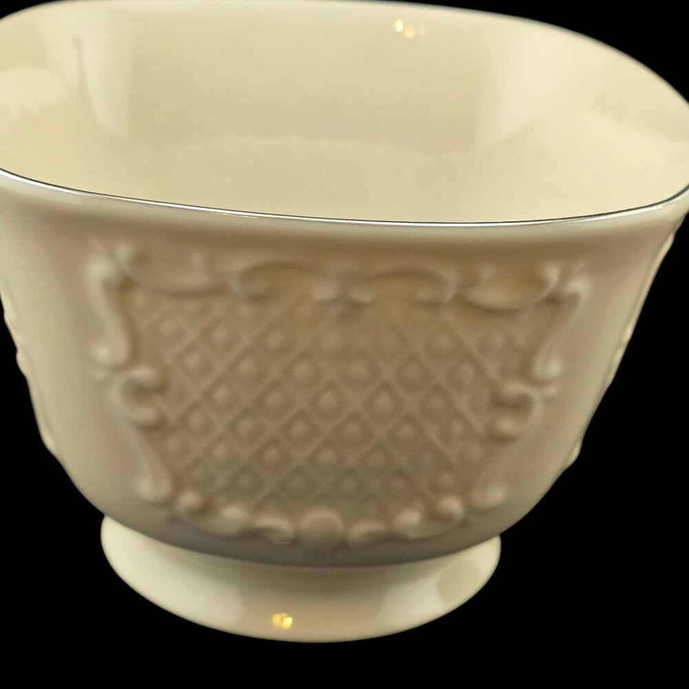 Lot of 3 Lenox Dish Hand-Decorated 24K Gold Textured Bowl & Shell-Inspired Vase - Picture 6 of 16